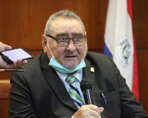 President of the Court denounces that they use his name to request judicial "favors"