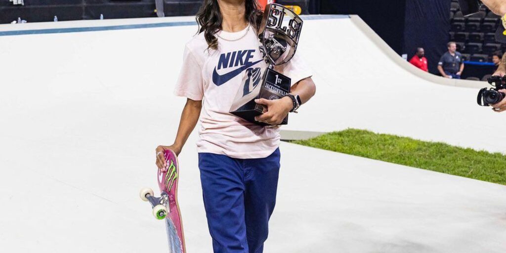 Rayssa wins and Pamela is 3rd in the Skate Street World League