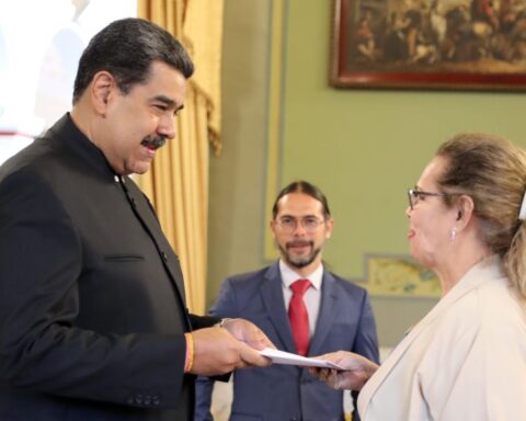 Regime clears the way for Orlando Gómez with dismissal of his ambassador to Venezuela