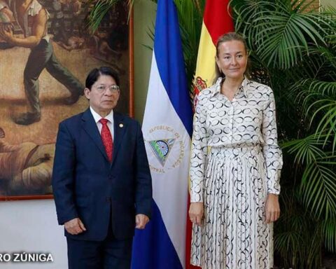 Regime welcomes a new Spanish ambassador after a year of diplomatic tension