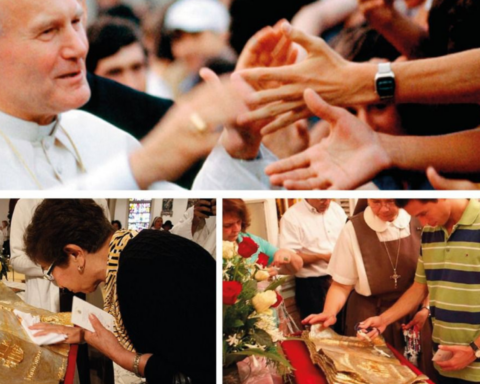 Relics of Saint John Paul II arrive in Paraguay