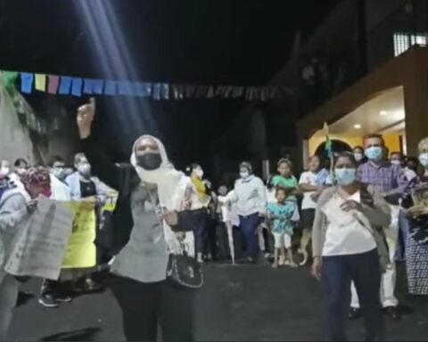 Residents of Boaco protest the arrest of a priest accused of rape and demand his release