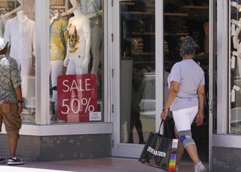 Retail sales up, allaying recession fears