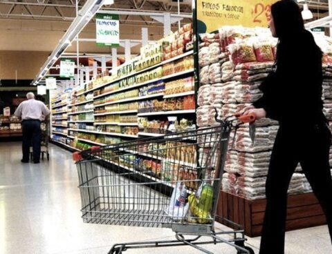 Salary: how much income does a family in CABA need to avoid being poor