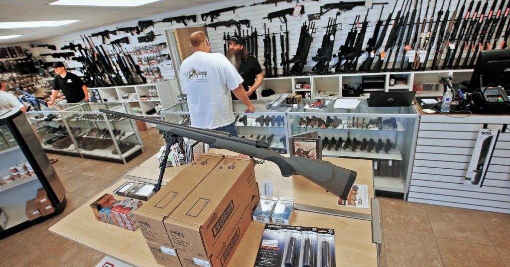 Sale of assault rifles generates US$1 billion in a decade