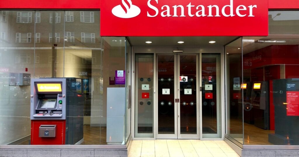 Santander Mexico reports profit of 6,900 million pesos in the second quarter