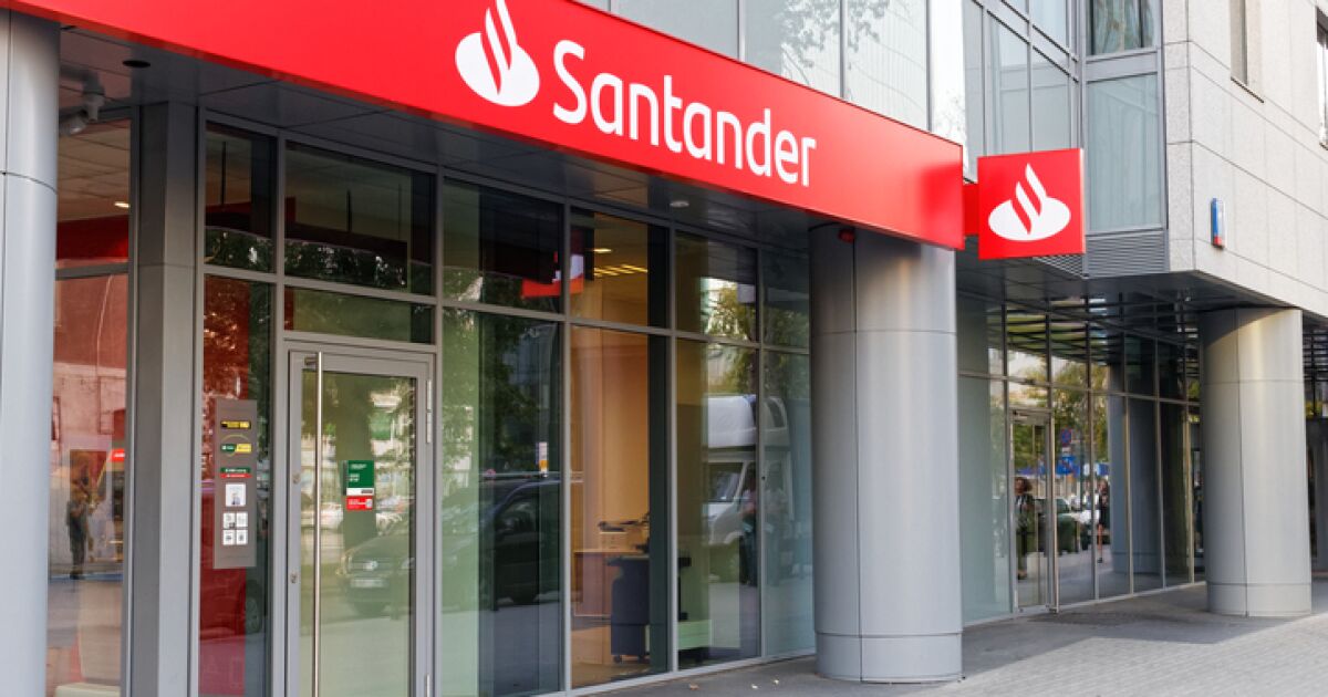 Santander seeks growth alternatives after rejection to buy Banamex