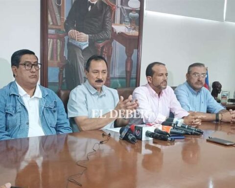 La institucionalidad cruceña hizo la convocatoria de manera abierta