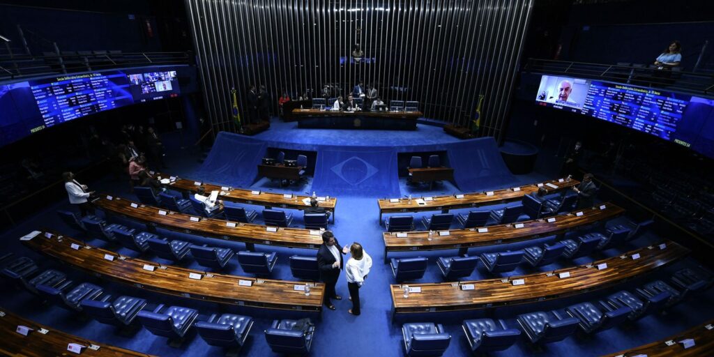Senate approves payroll-deductible loans for Brazil Aid beneficiary