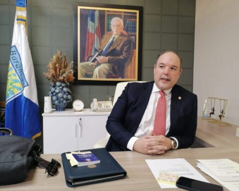 Senador advierte al gobierno inflación se traga el 5.6% del crecimiento económico