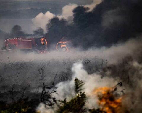 Además de la ola de calor, Francia registra incendios