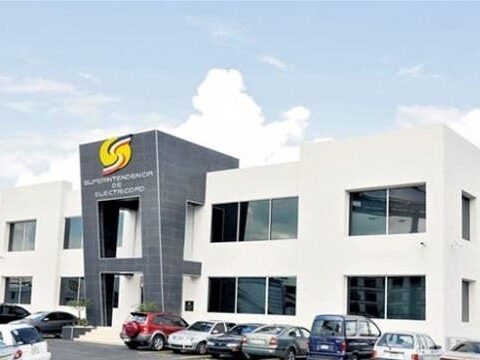 Superintendencia de Electricidad aclara ajustes salariales