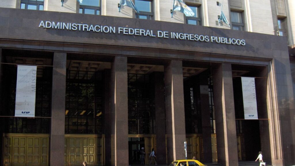 The AFIP investigates bank accounts of Argentines abroad, for alleged tax evasion