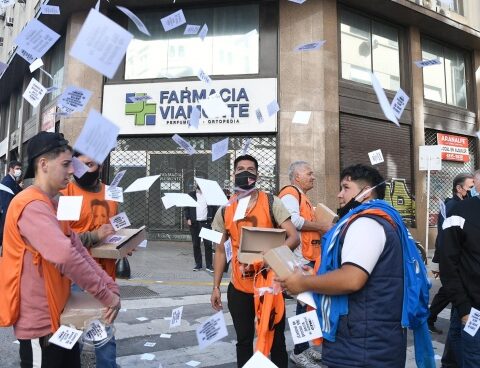 The Autonomous CTA holds an assembly in the Obelisk to claim the universal salary