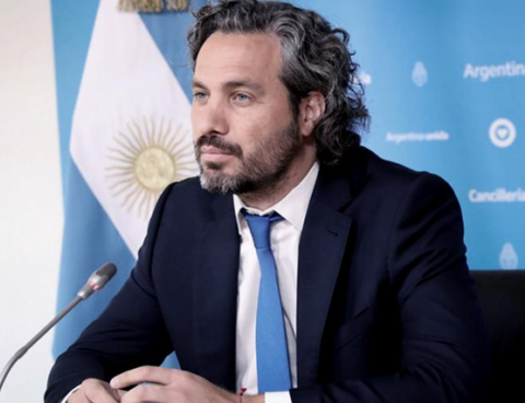 The Foreign Ministry presents the book "Fraternal Dialogues" with a foreword by Pope Francis