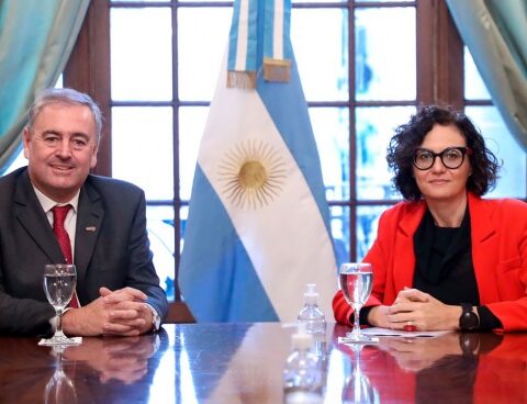 The Ministry of Foreign Affairs and Cooperar signed an agreement to boost the sector's exports