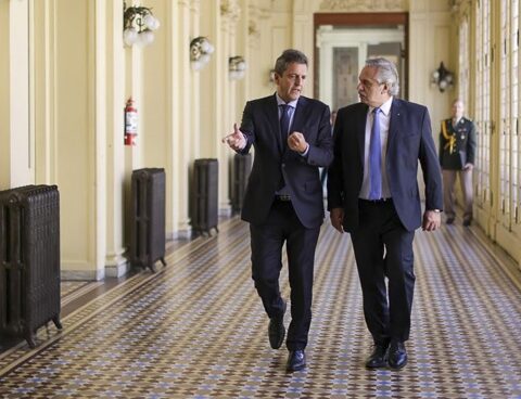 The President reorganized the economic areas and appointed Massa in an expanded ministry