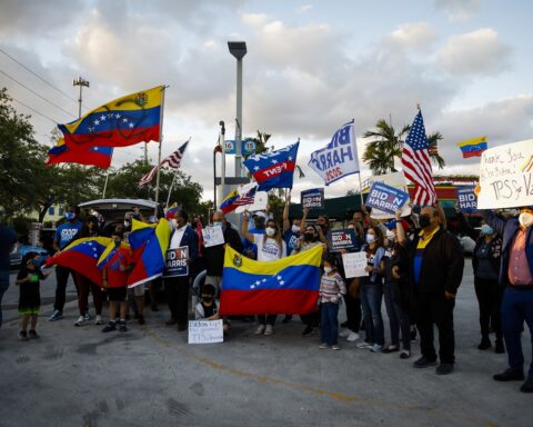 The US extends immigration protection for Venezuelans