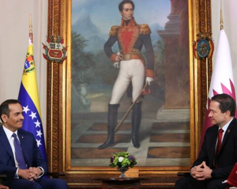 The emir of Qatar visits Venezuela to strengthen energy cooperation