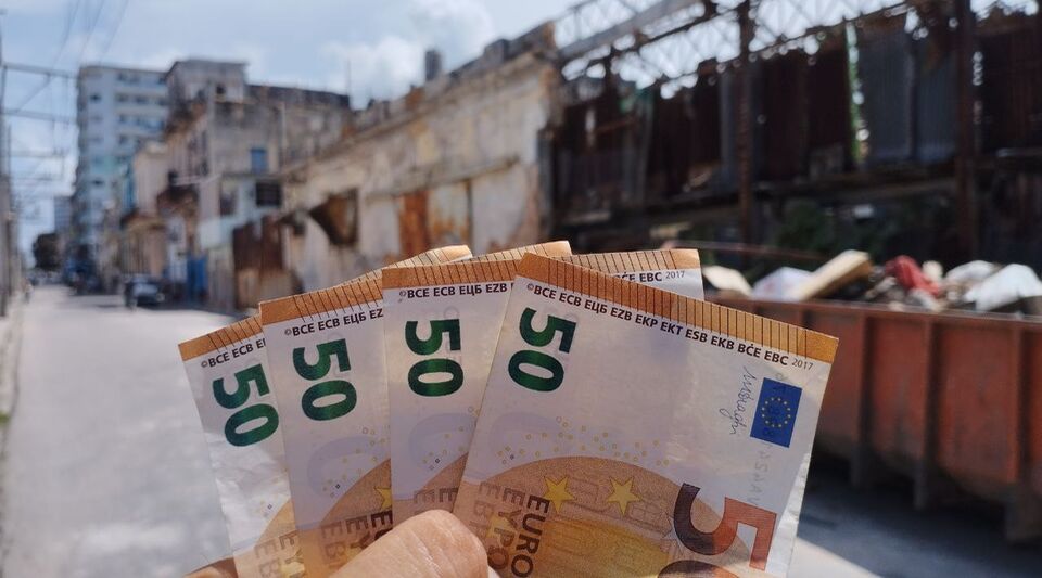 The euro becomes the most sought-after currency in Cuba and reaches 123 pesos