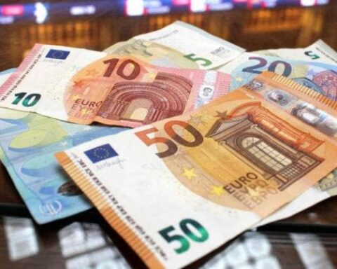 El euro recupera posiciones tras los datos de empleo de EEUU