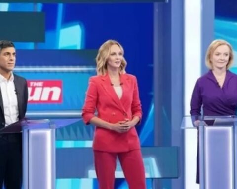 The fainting of a TV presenter during a debate between the candidates to succeed Boris Johnson in the United Kingdom