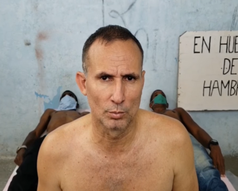 The family of José Daniel Ferrer denounces that "they keep him forcibly disappeared"
