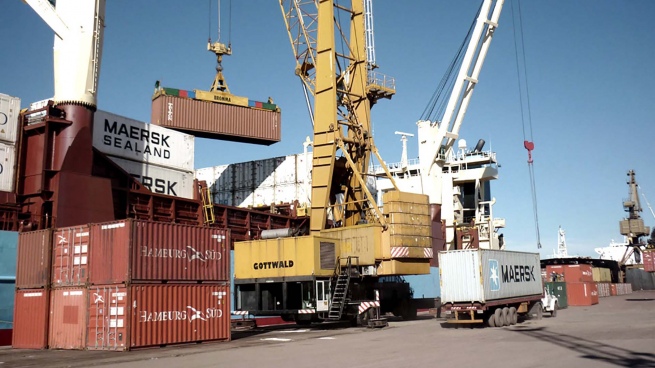 The trade balance for June closed with a deficit of US$115 million