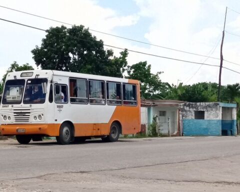 The viacrucis of getting a ticket to travel from one Cuban province to another