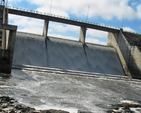 The water is not touched