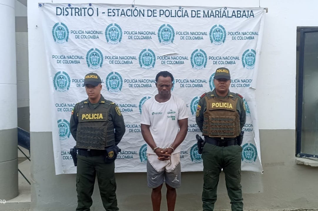 They capture a subject accused of murdering his mother in Marialabaja, Bolívar