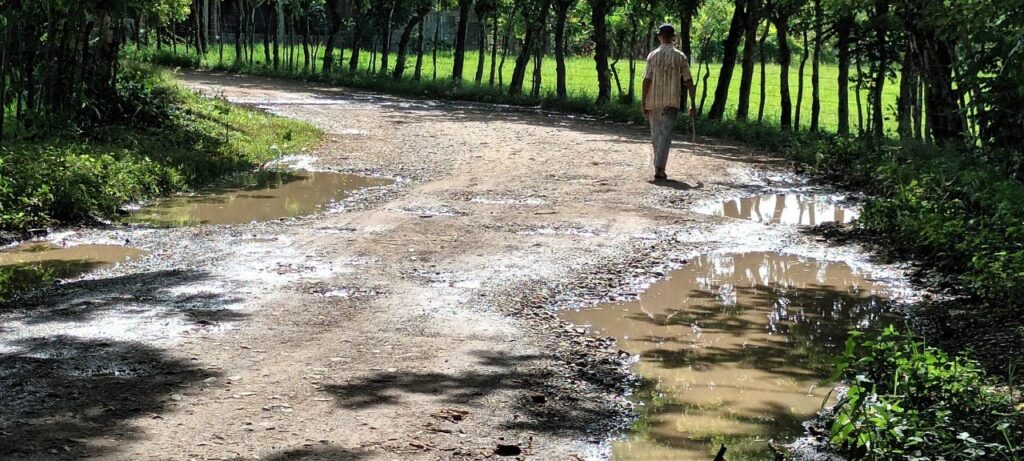 Reclaman a Obras Públicas reparación camino vecinal