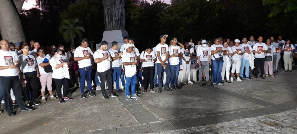 Realizan vigilia por Alexander Sang, joven desaparecido desde el 16 de mayo