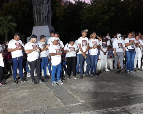Realizan vigilia por Alexander Sang, joven desaparecido desde el 16 de mayo