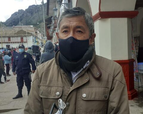They observe a delay in the investigation against the mayor of Huancavelica