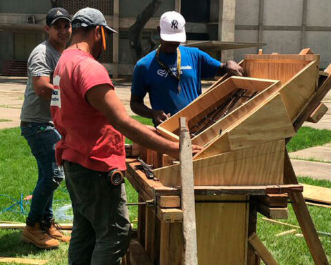 They reject that the Government "raise" a monument to Jorge Rodríguez father at the UCV