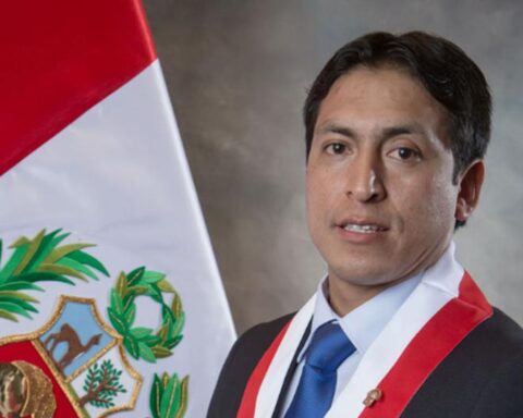 They withdraw a congressman accused of violation of the commission to elect the Ombudsman