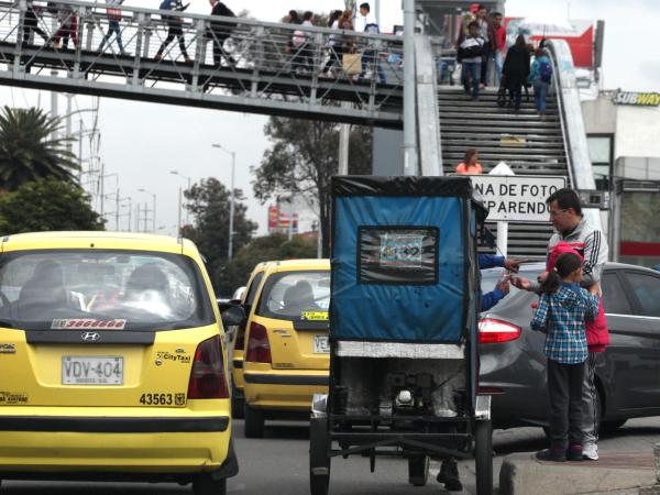 This is Claudia López's position on pedicabs