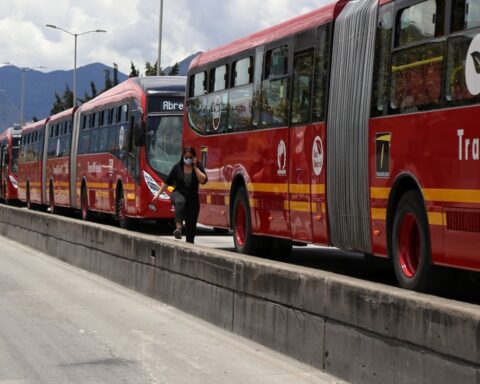 TransMilenio: Several stations on Caracas Avenue are closed due to a demonstration