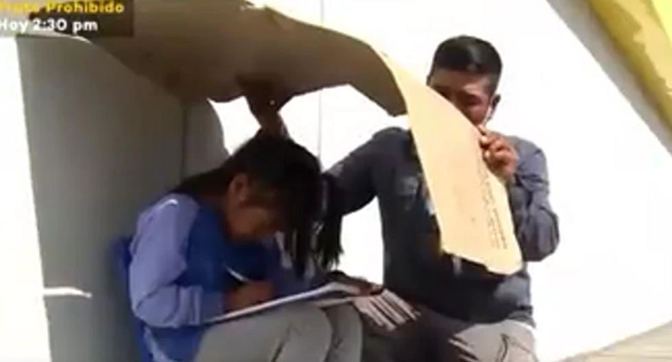 Trujillo: they grant a scholarship to a girl who studied under cardboard while her father worked washing cars (VIDEO)