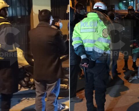 Two policemen who were found with alleged bribery of S / 100 in Huancayo intervene (VIDEO)