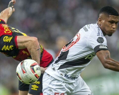 Vasco and Sport draw in a crowded Maracanã