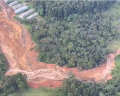 [Videos] Impressive images of the landslide that leaves two dead in San Antonio, Medellín