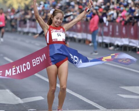 What roads will be closed for the CDMX 2022 Half Marathon?