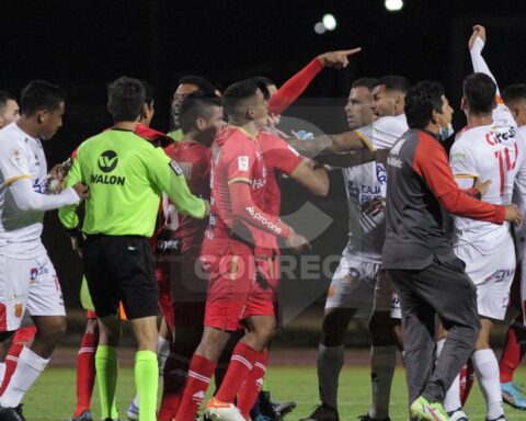 With an injured player and attempts at anger, the match between Sport Huancayo and Atlético Grau ends (PHOTOS)