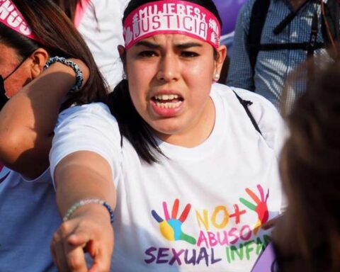 "Una ola ultraconservadora": 3 leyes del Congreso de Perú cuestionadas por el "retroceso" para la mujer y la igualdad