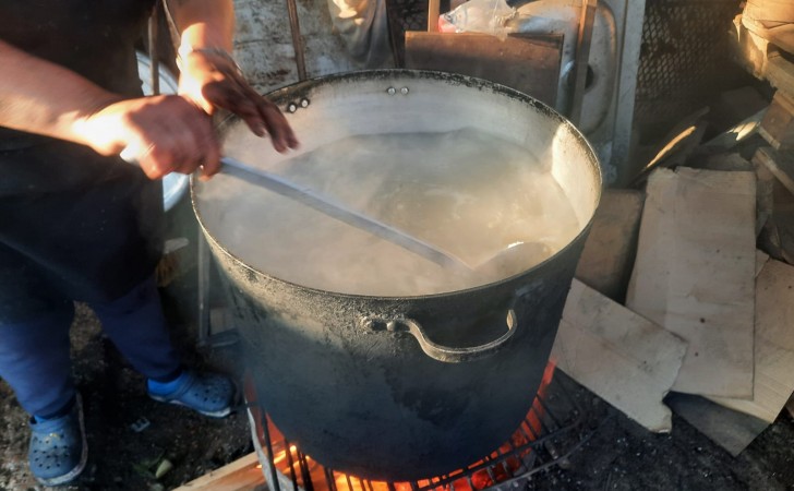 1.4 million portions of food are served monthly in popular pots and picnic areas