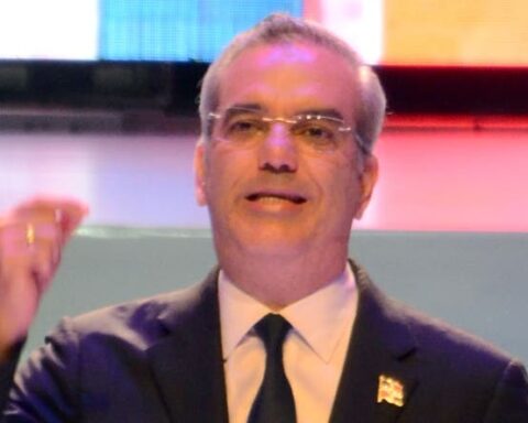 El 57.7 % apoya gestión de Abinader, según encuesta