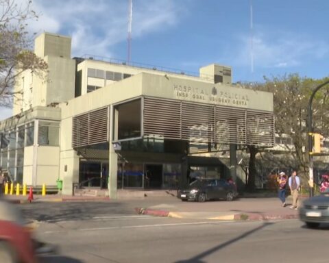 A 1968 law enables relatives to be treated at the Police Hospital, but Heber orders Carrera to be investigated