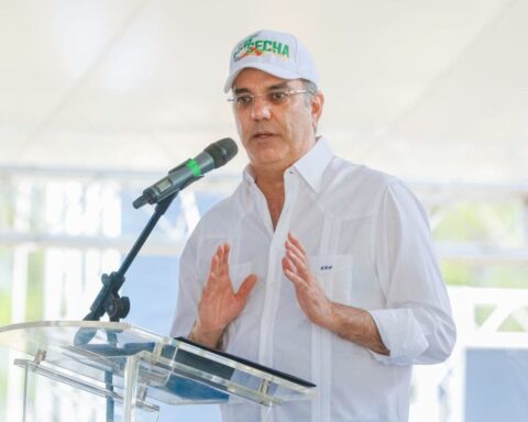 Abinader: «Lo que ellos le han llamado aumento de salario han sido acciones imprudentes»